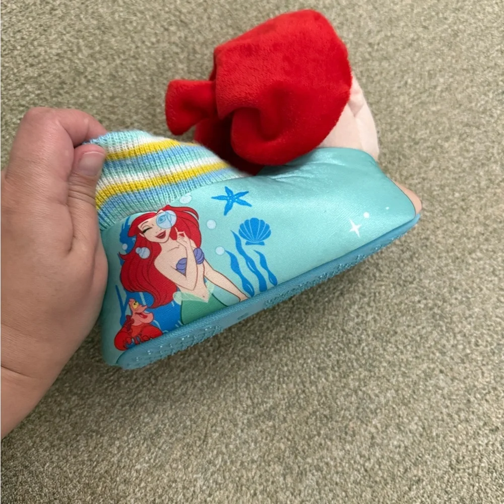Disney Ariel and Flounder Kids Slippers - Red and Yellow Sz 9/10